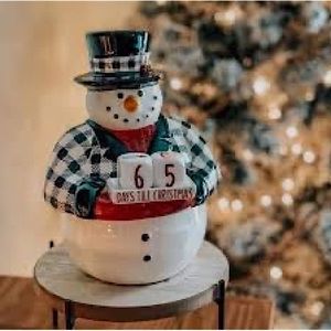 Kickoff to Christmas Scentsy warmer!